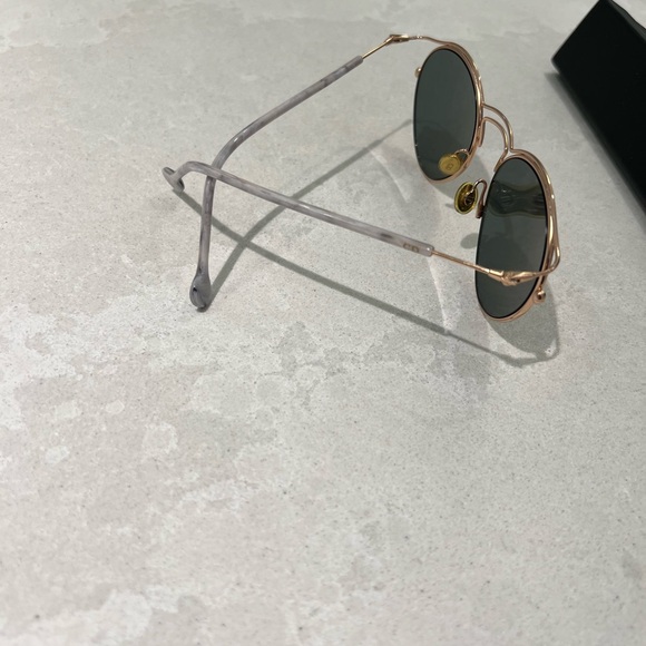 DIOR Sunglasses for sale, barely worn - Picture 3 of 3